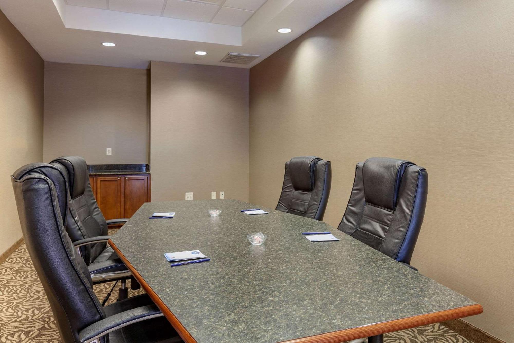 Comfort Suites Glendale - State Farm Stadium Area מראה חיצוני תמונה
