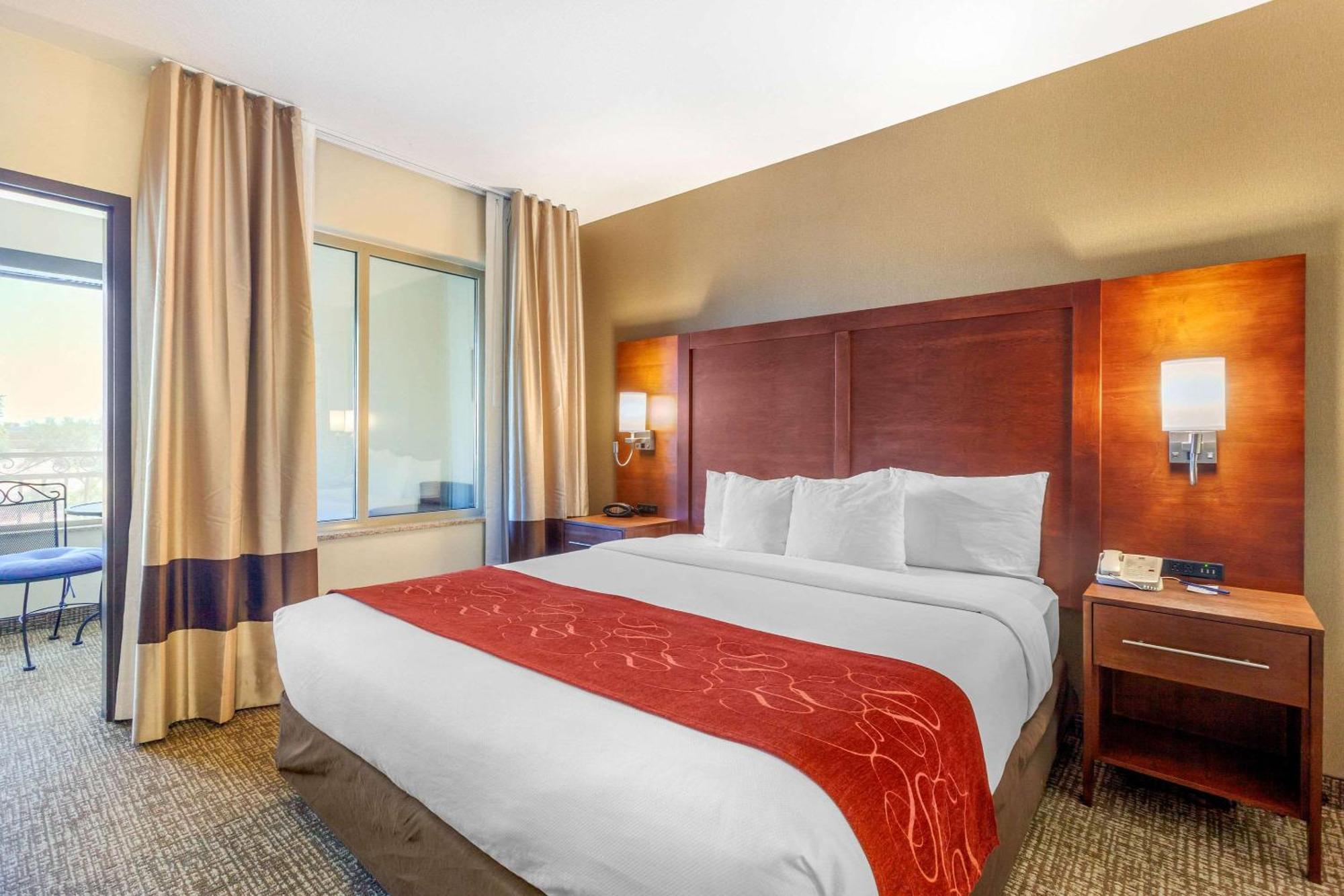 Comfort Suites Glendale - State Farm Stadium Area מראה חיצוני תמונה
