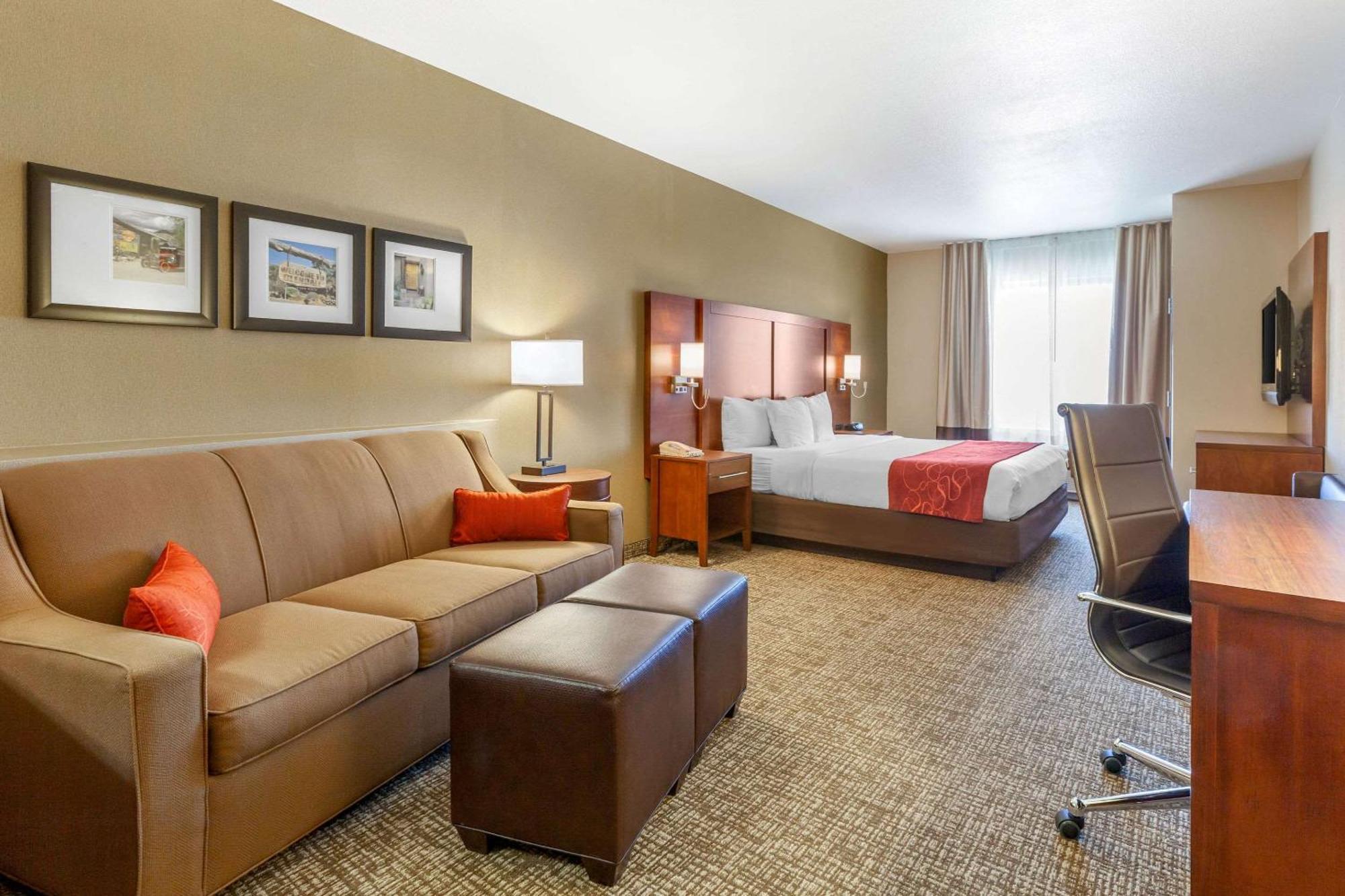 Comfort Suites Glendale - State Farm Stadium Area מראה חיצוני תמונה